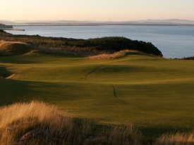 Best Timing For Overseeding A High-Traffic Golf Course